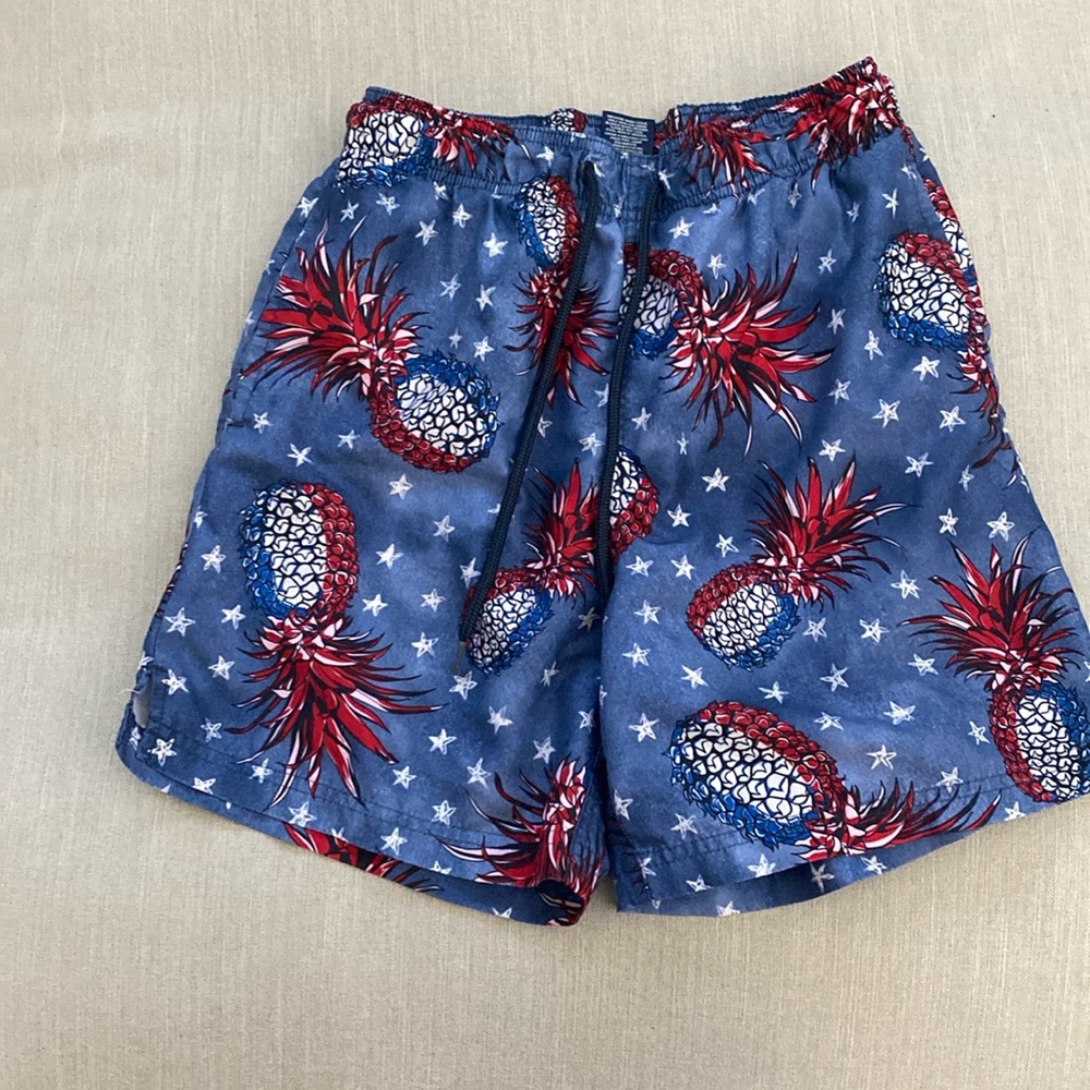 Men’s swim trunks